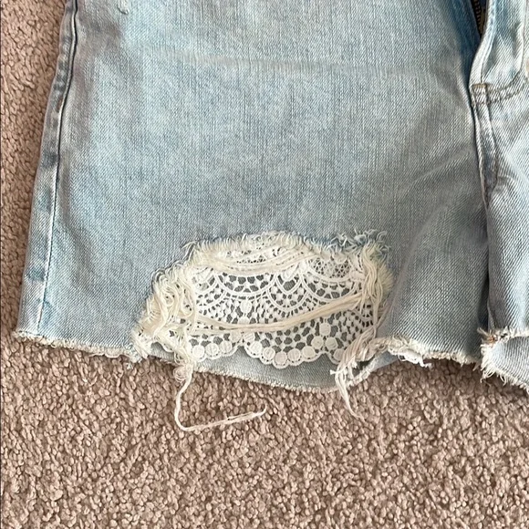 American eagle Light Blue Distressed Denim Shorts with lace - Picture 3 of 11